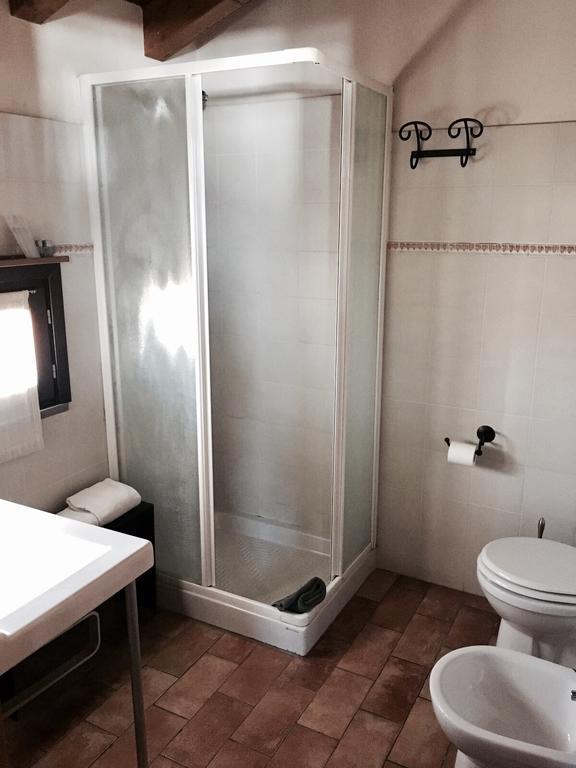 Fondo Giardinetto Hotell San Cesario Sul Panaro Exteriör bild